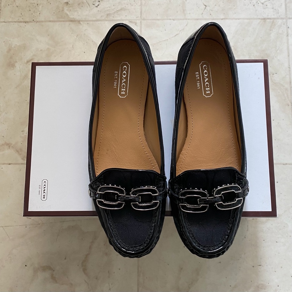 Coach Ella Signature Black Patent Leather Monogram Logo Flats Loafers Size 6B